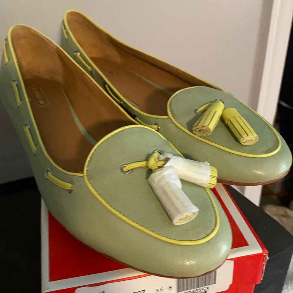 Brand new coach flats mint/caladon